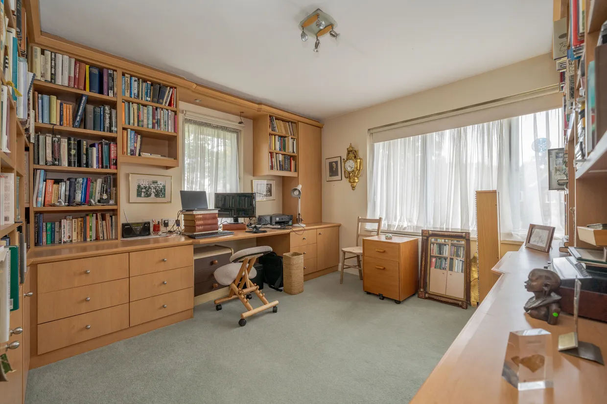 Farm Avenue, London, NW2 photo 7