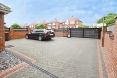 Dodworth Road, Barnsley