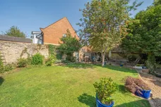 Little Street, Rushden