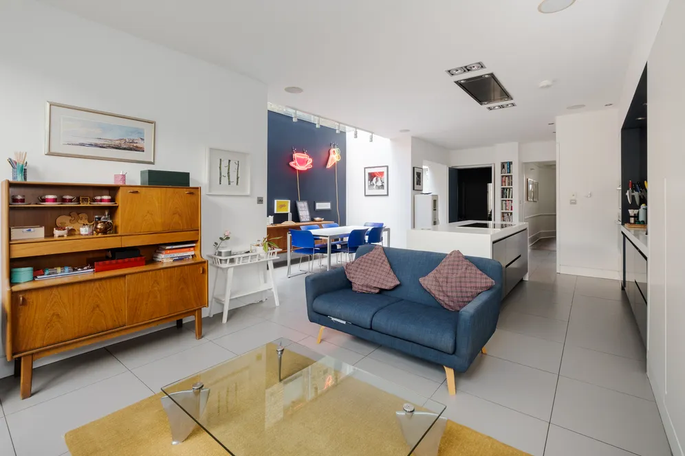 Redston Road, London, N8 photo 14