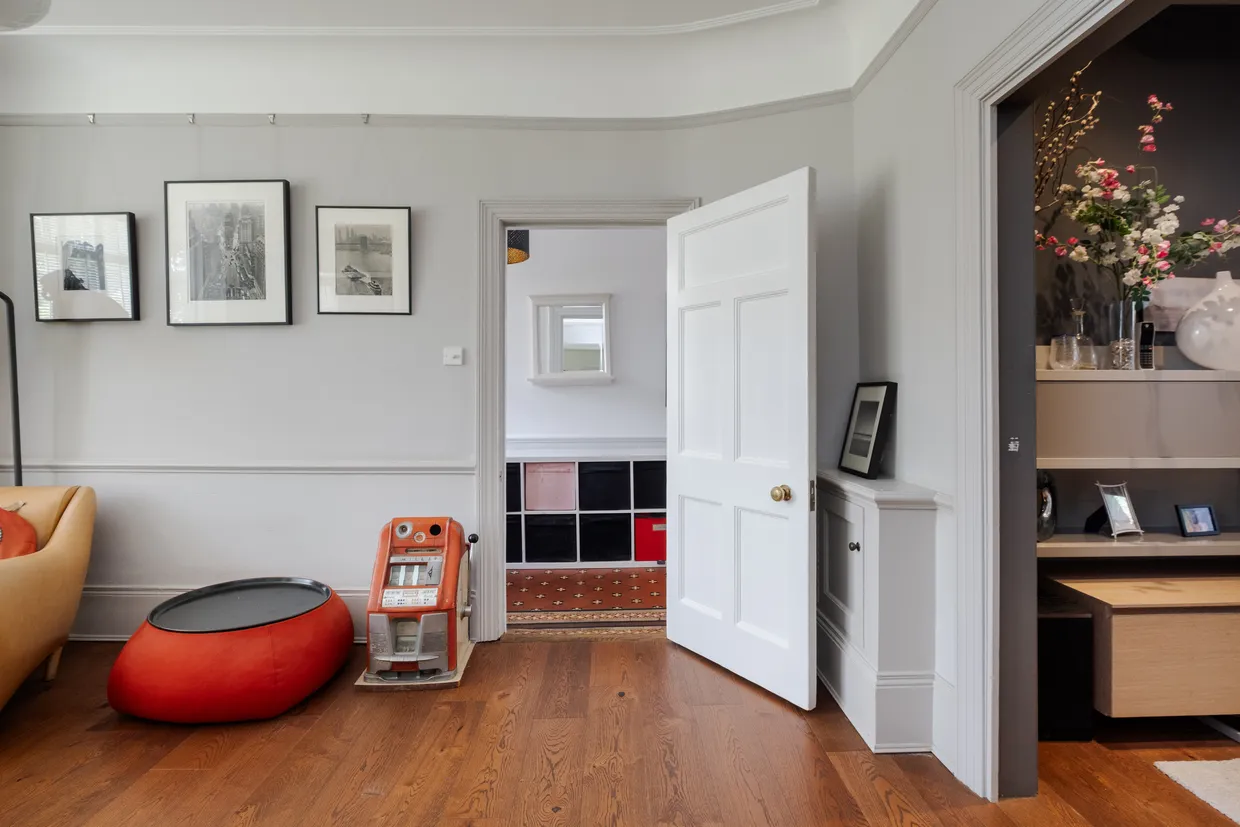 Redston Road, London, N8 photo 18