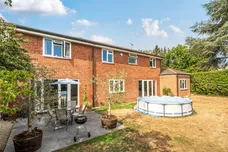 Knottocks End, Beaconsfield, HP9 photo 18