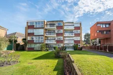 Portsmouth Road, Kingston Upon Thames, KT1 photo 1