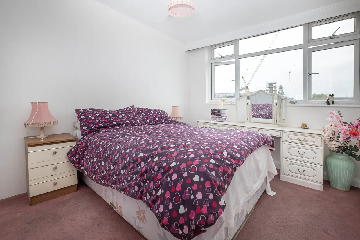 Portsmouth Road, Kingston Upon Thames, KT1 photo 8