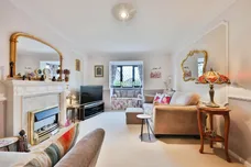 Chelveston, Welwyn Garden City