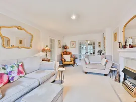 Chelveston, Welwyn Garden City thumb 3