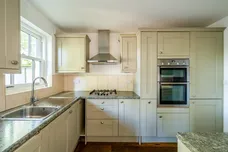 Allfarthing Lane London SW18 photo 3