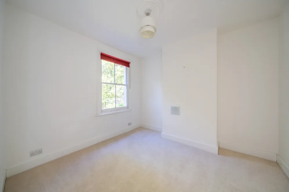 Allfarthing Lane London SW18 photo 14