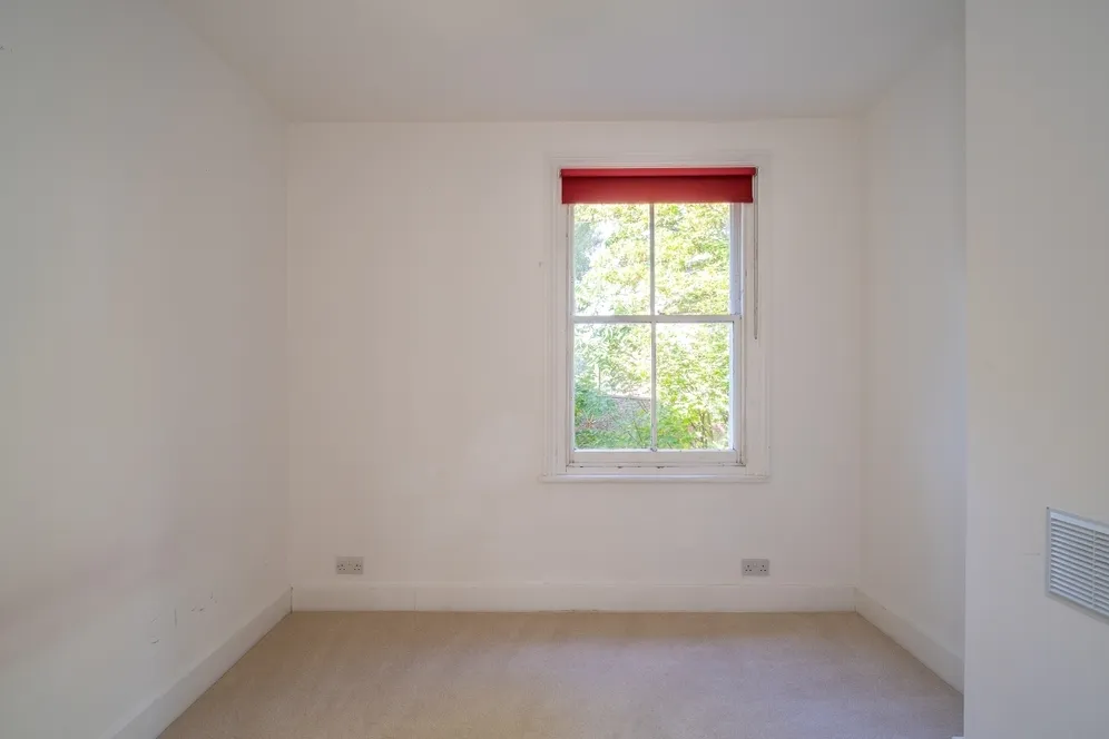 Allfarthing Lane London SW18 photo 15