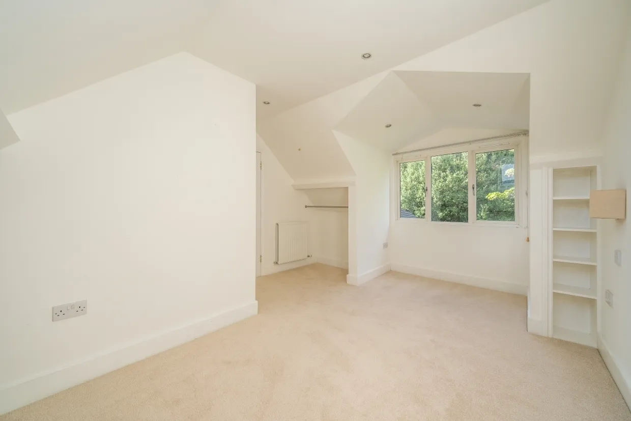 Allfarthing Lane London SW18 photo 21