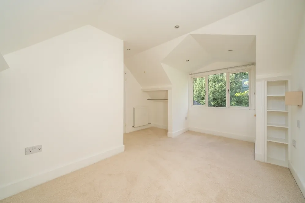 Allfarthing Lane London SW18 photo 21