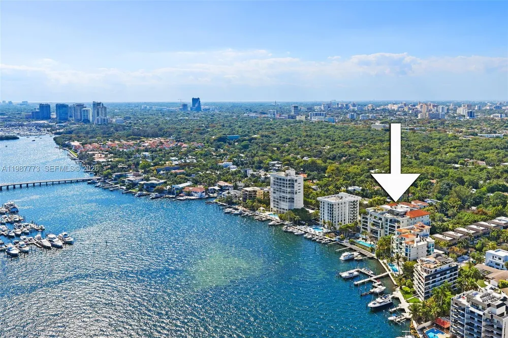 3535 Hiawatha Ave, Miami, FL 33133