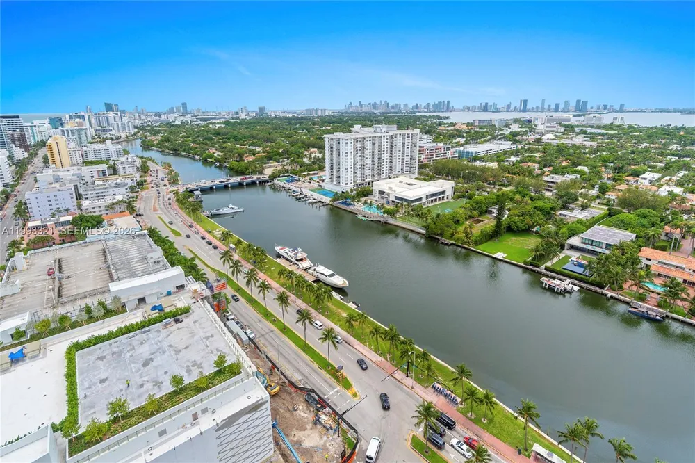 4401 Collins Ave, Miami Beach, FL 33140
