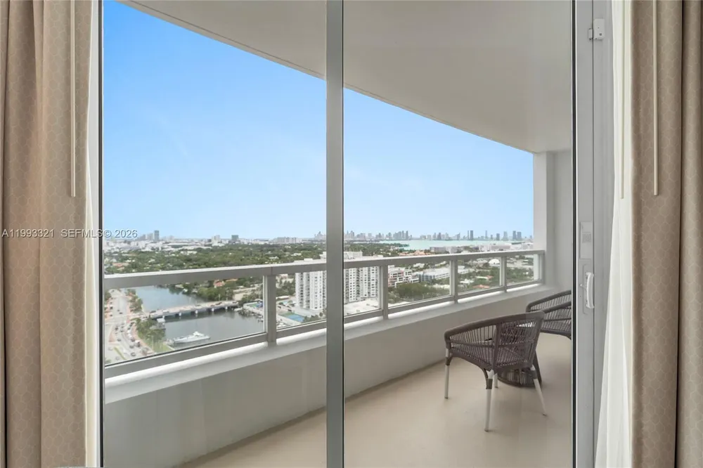 4401 Collins Ave, Miami Beach, FL 33140