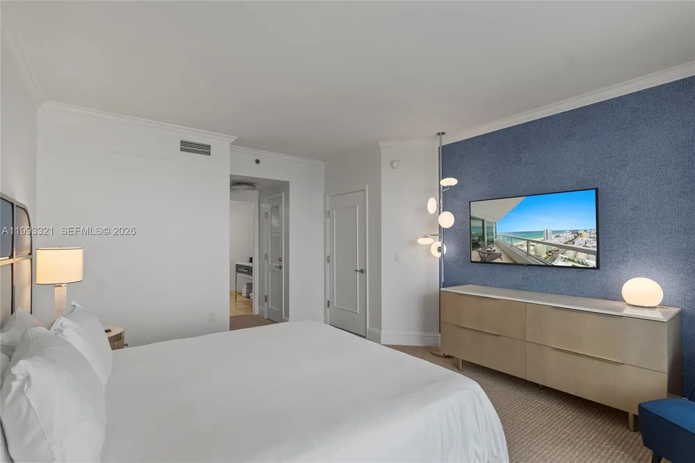 4401 Collins Ave, Miami Beach, FL 33140