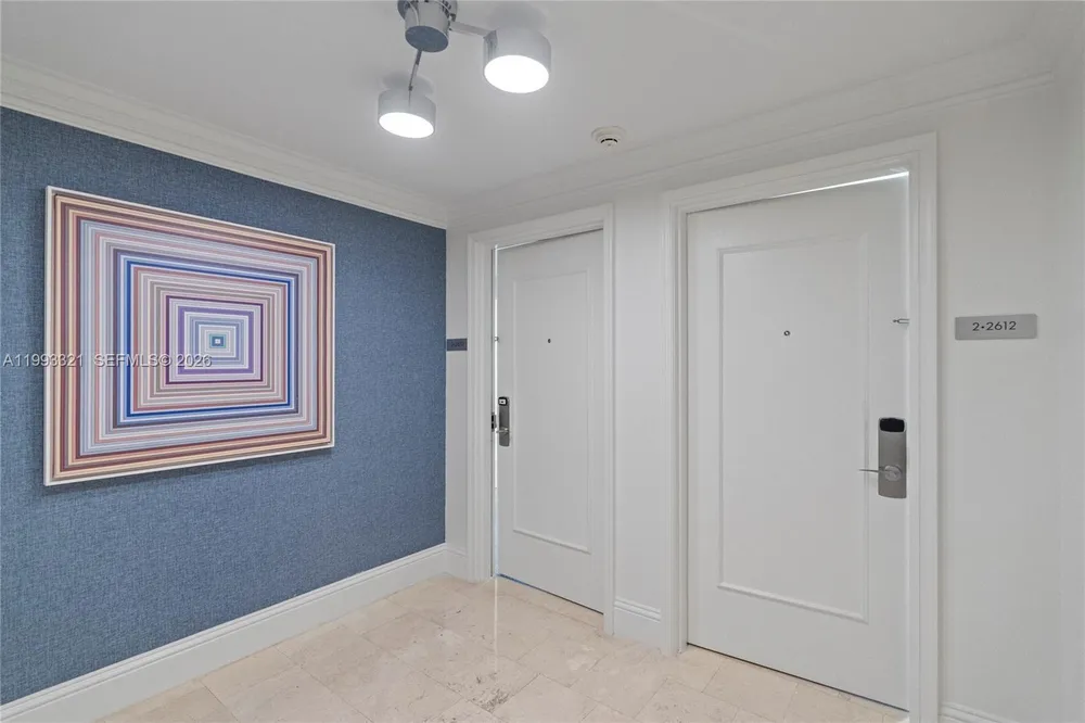 4401 Collins Ave, Miami Beach, FL 33140