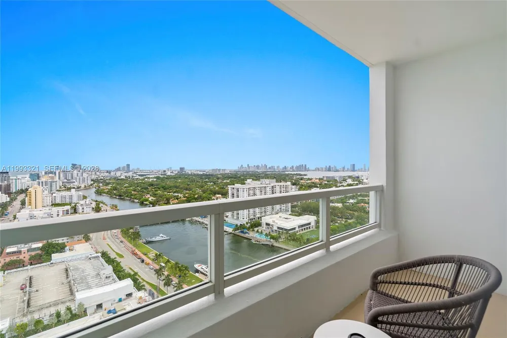 4401 Collins Ave, Miami Beach, FL 33140