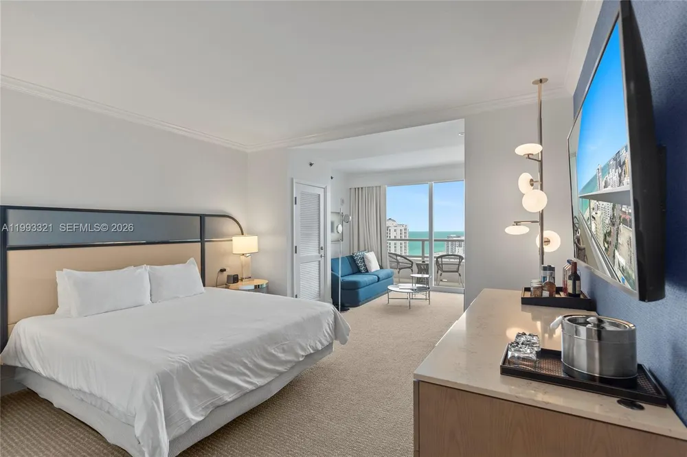 4401 Collins Ave, Miami Beach, FL 33140