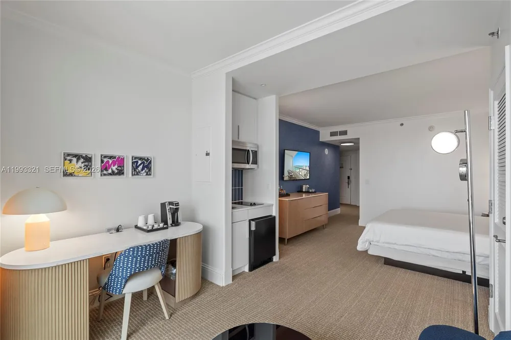 4401 Collins Ave, Miami Beach, FL 33140