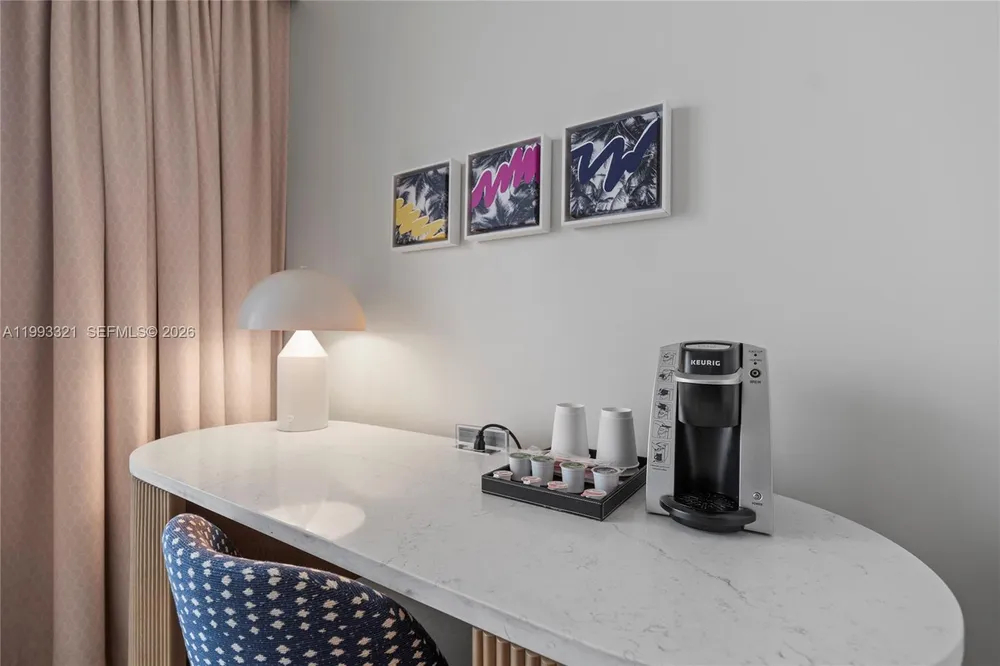 4401 Collins Ave, Miami Beach, FL 33140