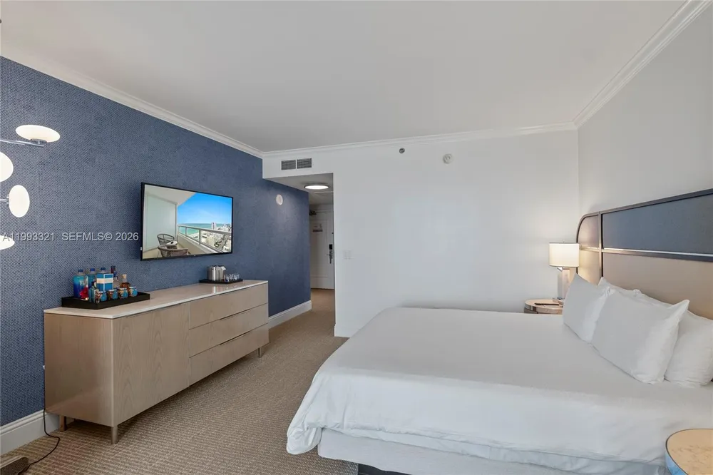 4401 Collins Ave, Miami Beach, FL 33140