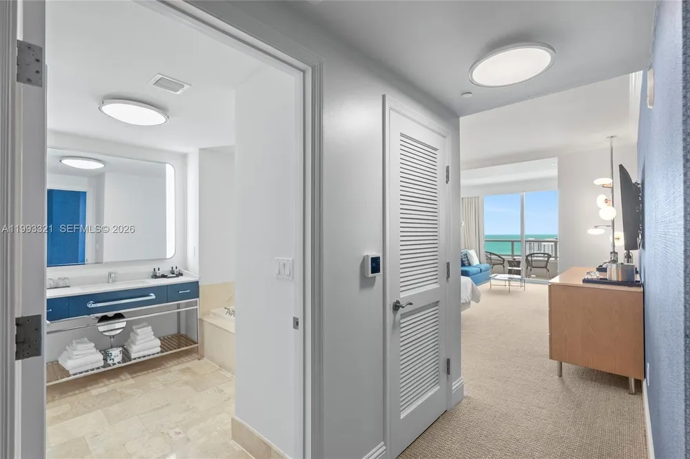 4401 Collins Ave, Miami Beach, FL 33140