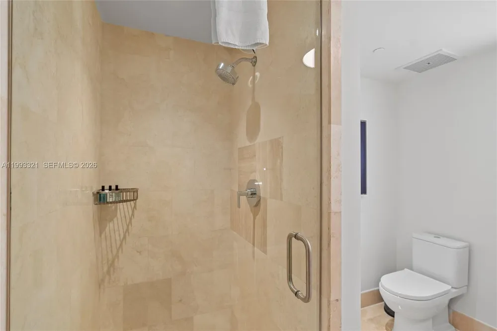 4401 Collins Ave, Miami Beach, FL 33140