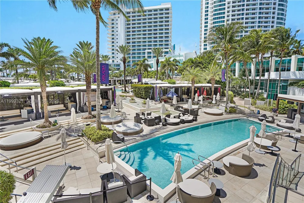 4401 Collins Ave, Miami Beach, FL 33140