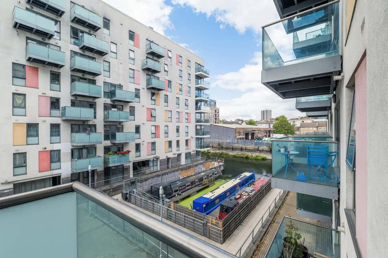 Stainsby Road, London, E14 photo 9