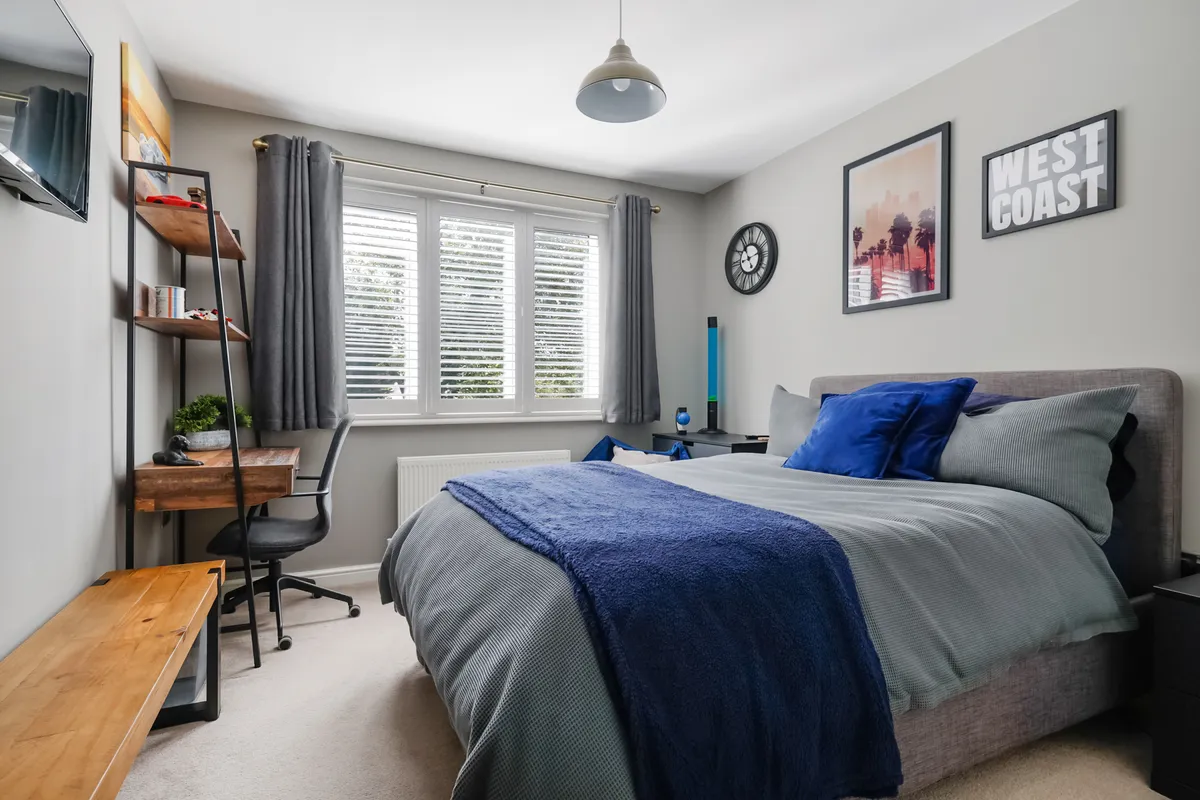 Donald Gardens, Hookwood, Horley, Surrey, RH6