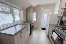Chanterlands Avenue, HULL