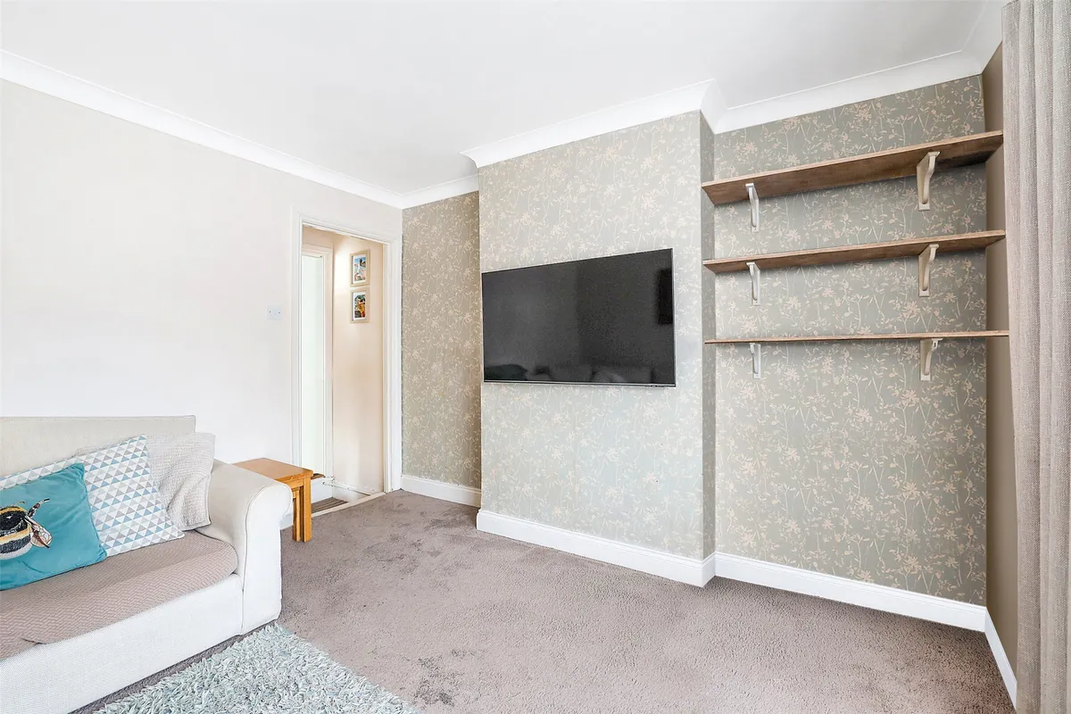 Kingston Road, Leatherhead, Surrey, KT22