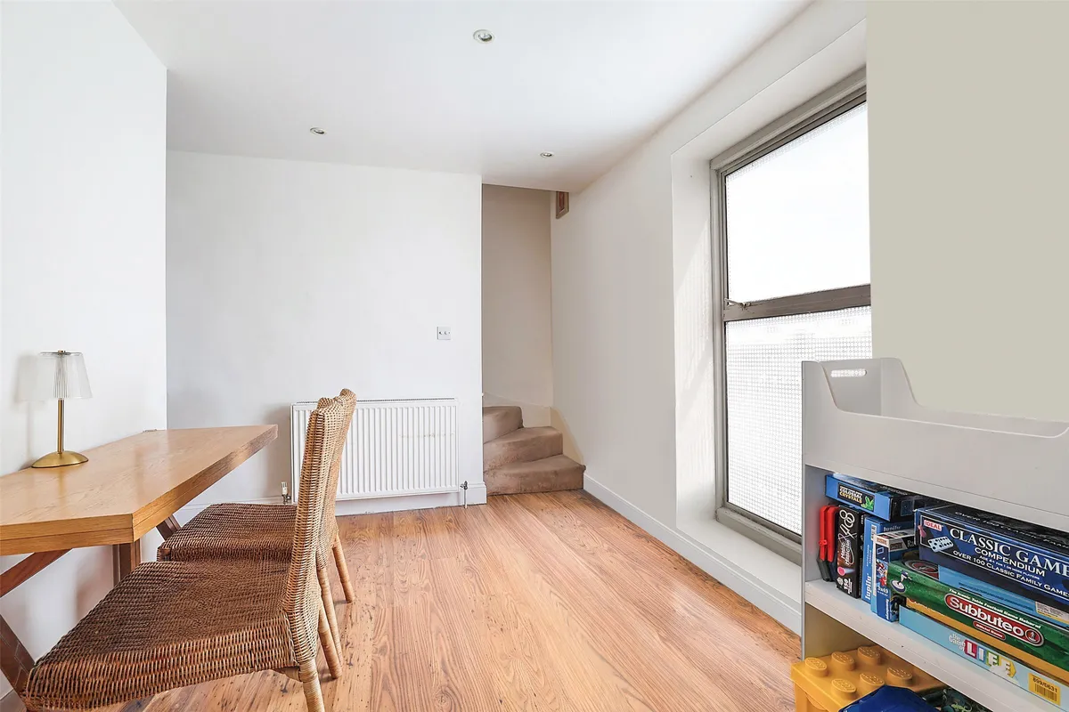 Kingston Road, Leatherhead, Surrey, KT22