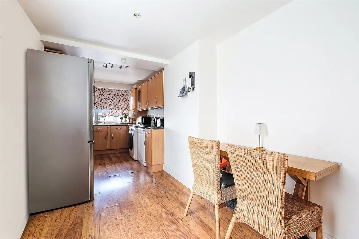 Kingston Road, Leatherhead, Surrey, KT22