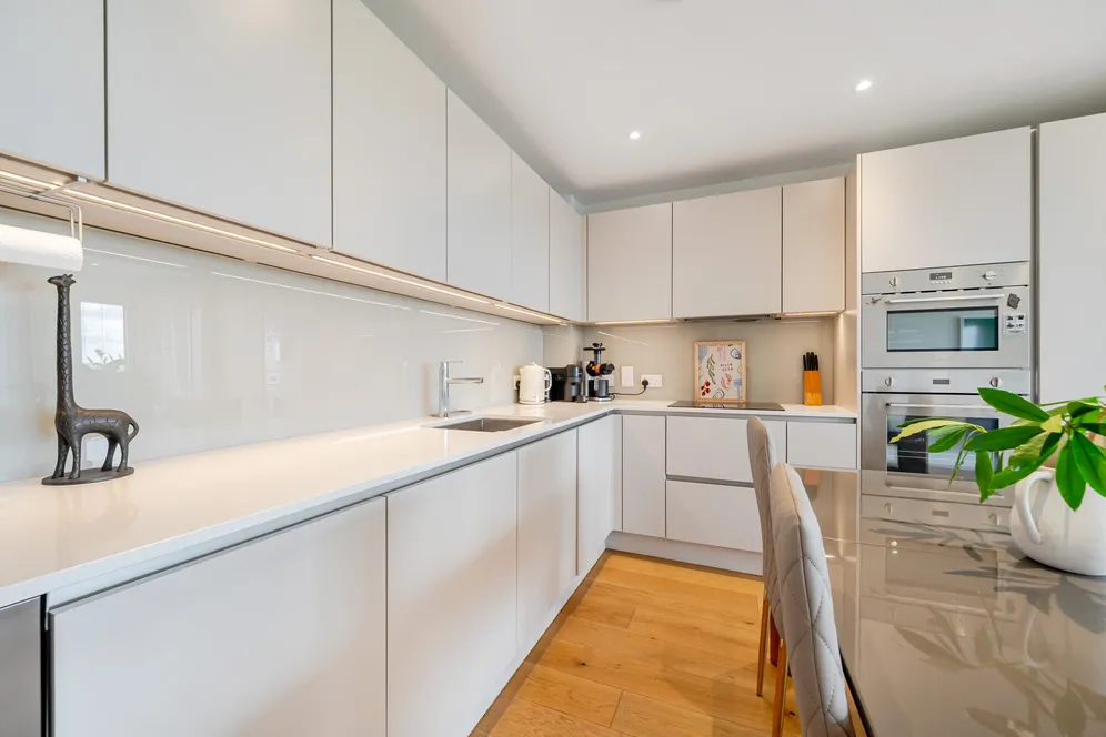 Acton Walk, Whetstone, N20 photo 2