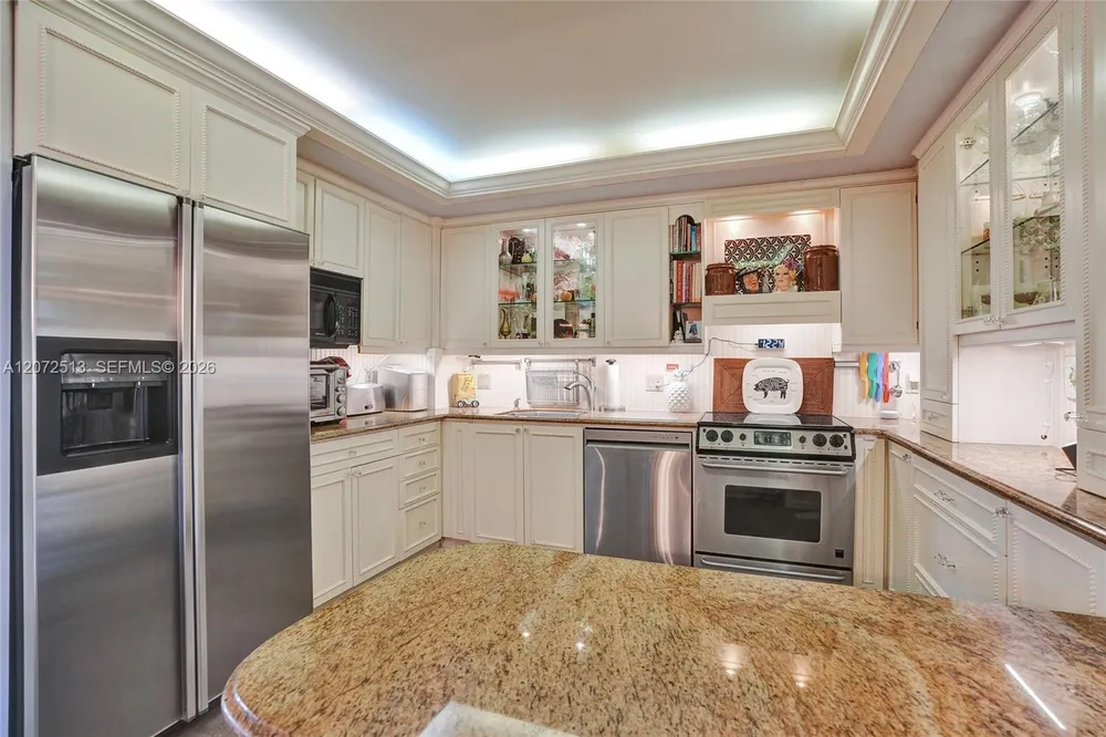 11113 Biscayne Blvd, Miami, FL 33181