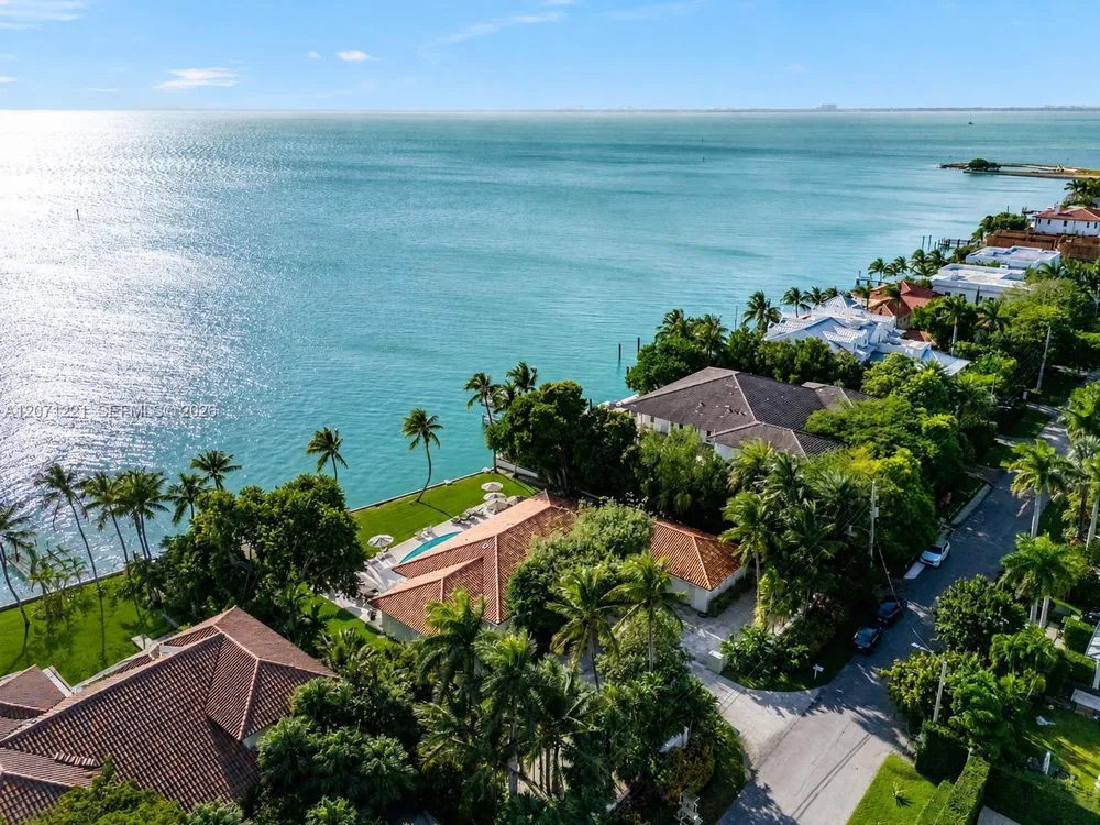 520 S Mashta Dr, Key Biscayne, FL 33149
