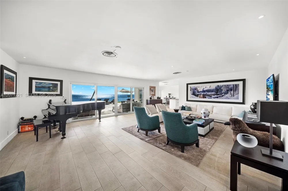 520 S Mashta Dr, Key Biscayne, FL 33149