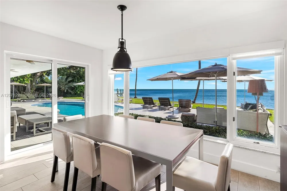 520 S Mashta Dr, Key Biscayne, FL 33149