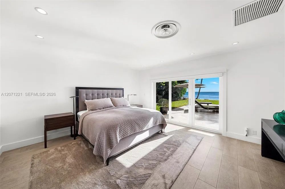 520 S Mashta Dr, Key Biscayne, FL 33149