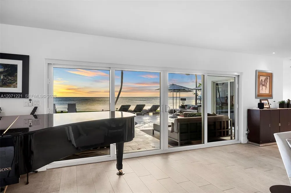 520 S Mashta Dr, Key Biscayne, FL 33149