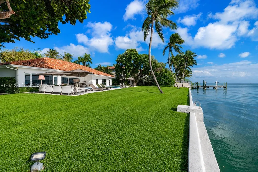 520 S Mashta Dr, Key Biscayne, FL 33149
