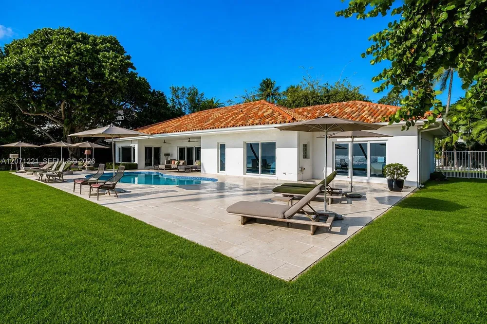 520 S Mashta Dr, Key Biscayne, FL 33149