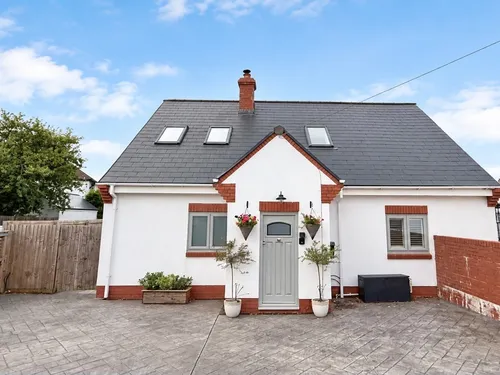 Mountjoy Crescent, Penarthphoto