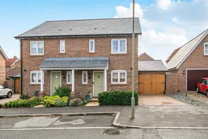 Titchener Way, Hook, Hampshire, RG27
