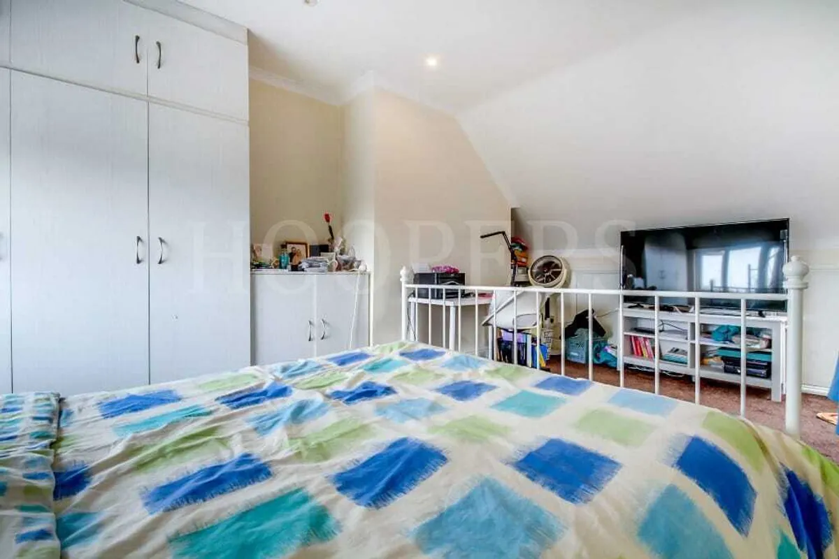 Randall Avenue, London, NW2