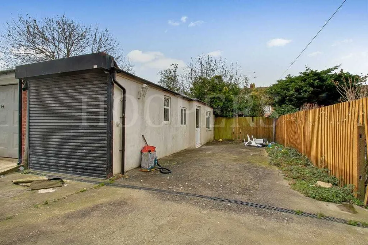 Randall Avenue, London, NW2