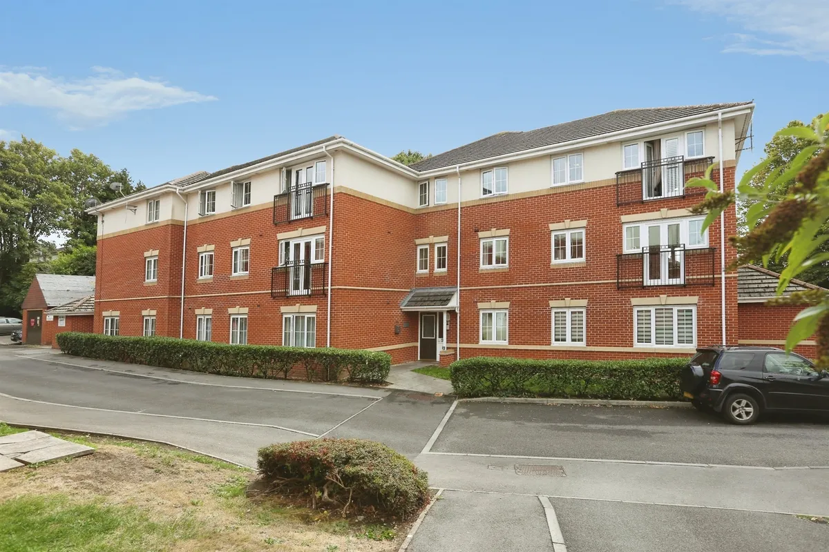 Mirabella Close, Southampton