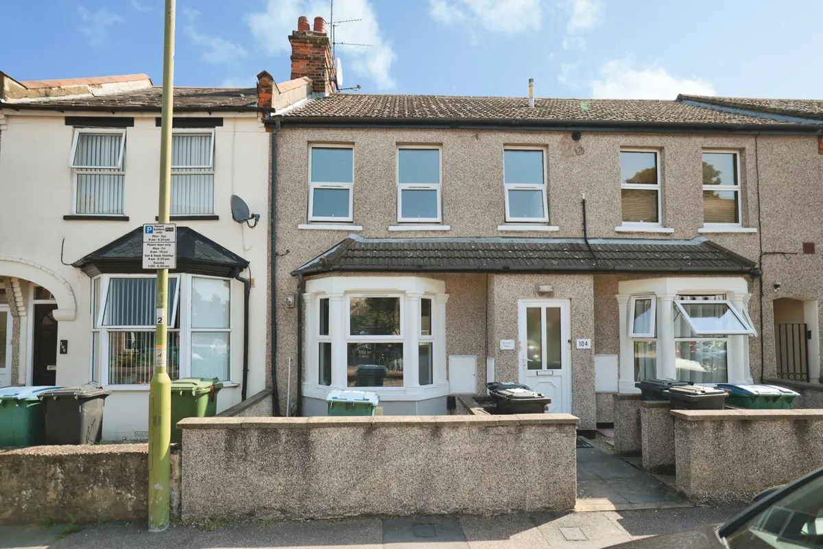 Queens Avenue, WATFORD