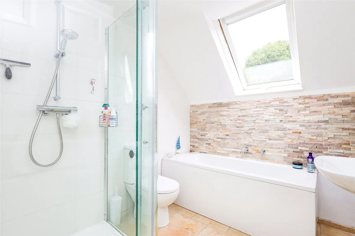Warren Road, Liss, Hampshire, GU33